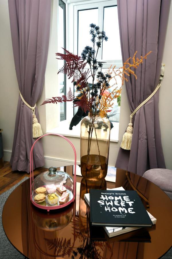 Bed and Breakfast The Pink Door Westport Exteriér fotografie